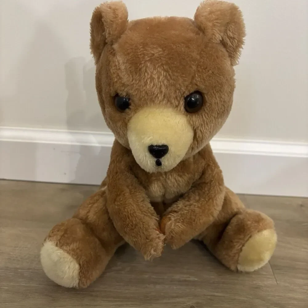 Vtg R. Dakin 1977 Teddy Bear Clasped Paws Korea Shredded Clippings Plush Toy